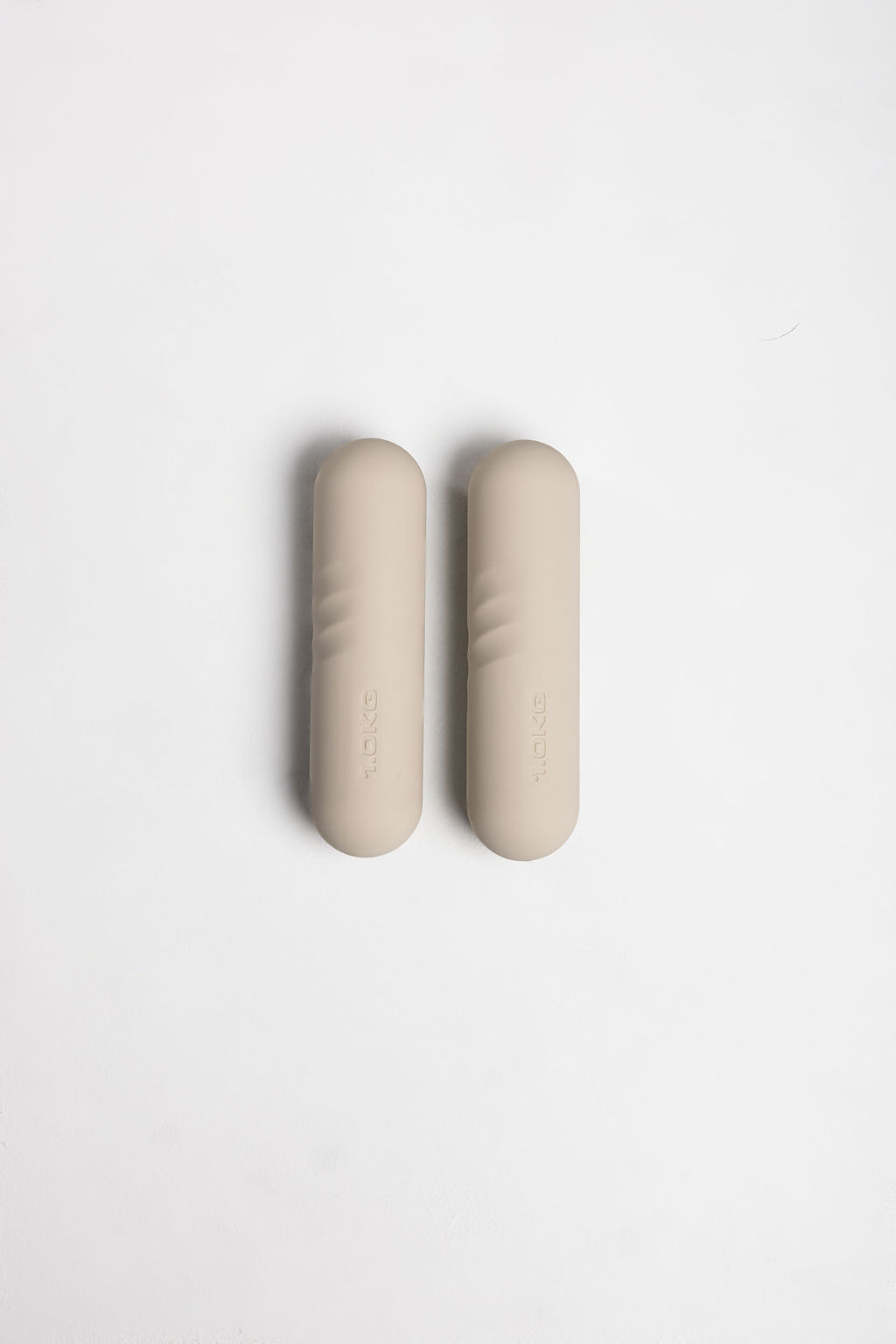 Pilates 101 2 lb hand weights in Ivory